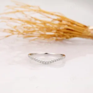 0.19ctw Lab Grown Diamond Curved Wedding Band