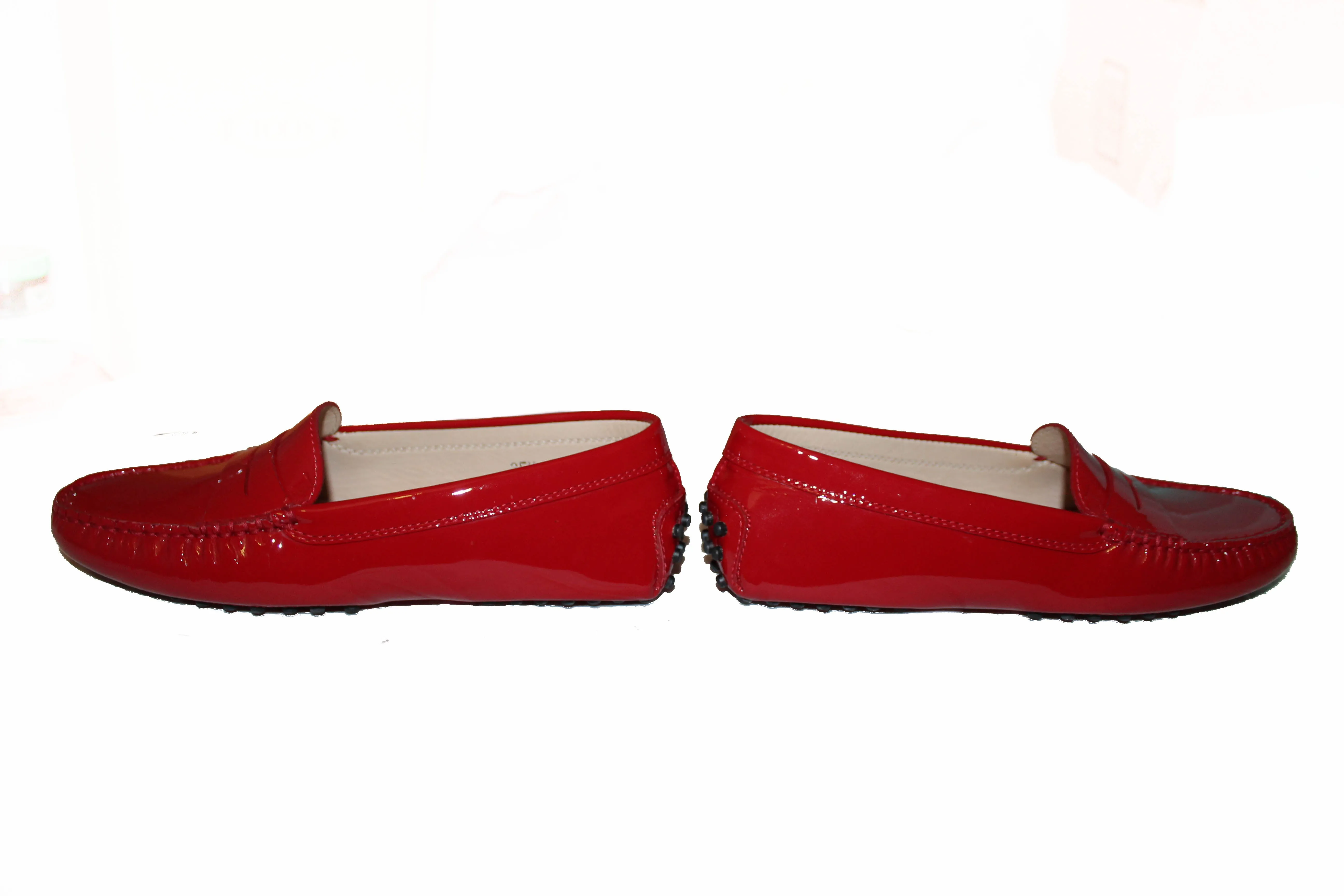 Authentic New Tod's Red Patent Leather Gommini Mocassino Loafers Women's Size 35.5