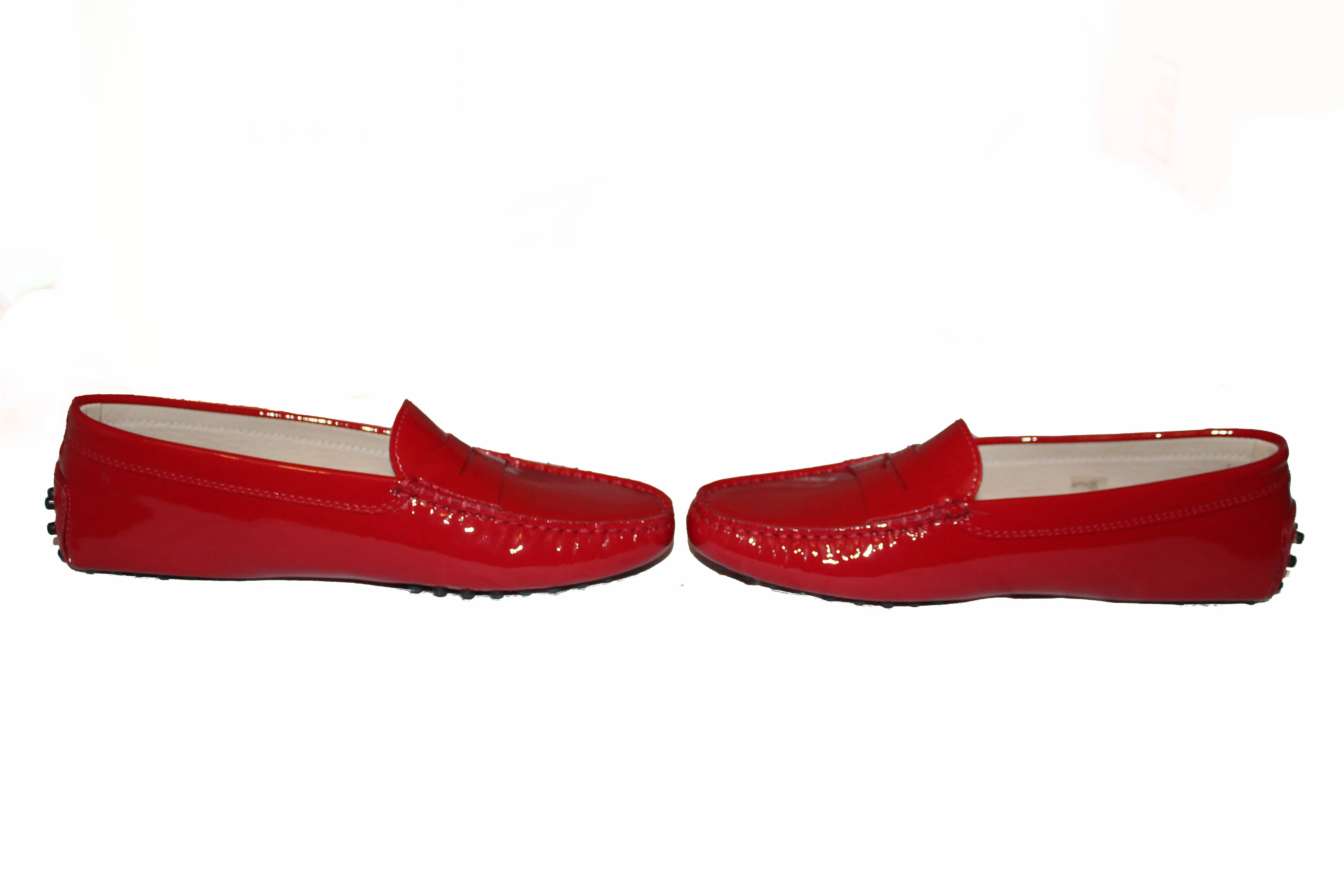 Authentic New Tod's Red Patent Leather Gommini Mocassino Loafers Women's Size 35.5