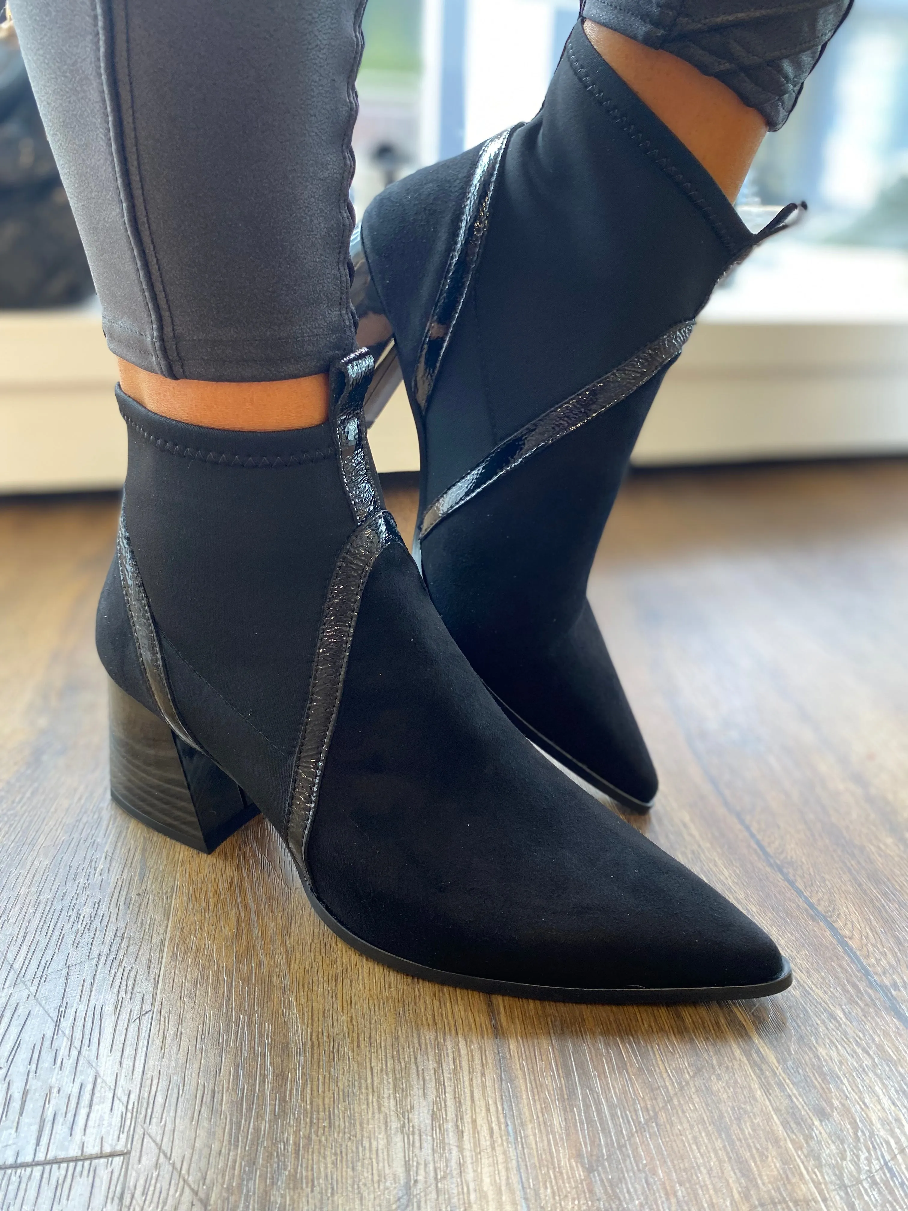 DIBIA SUEDE ANKLE BOOT W/TEXTILE 9258