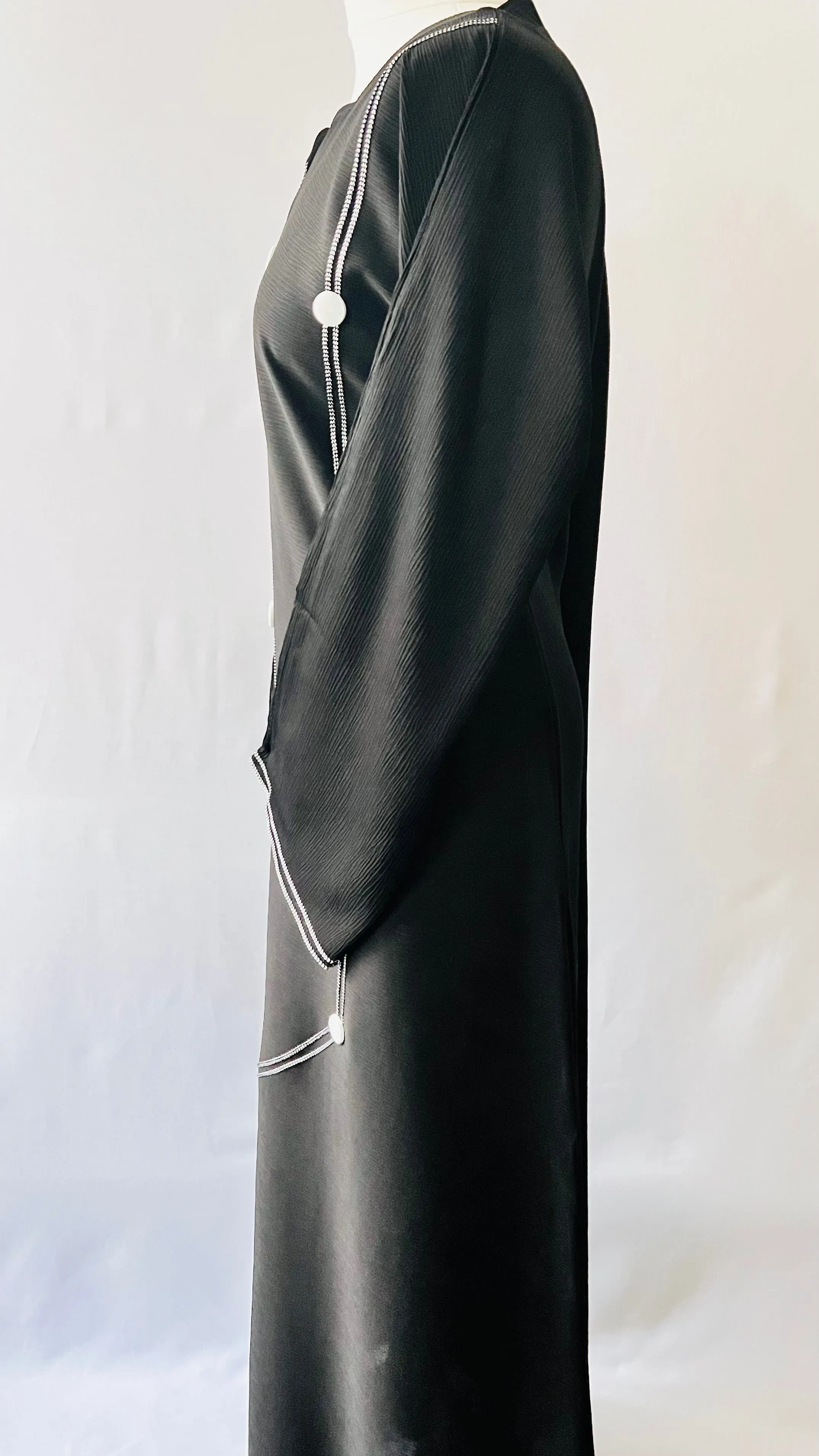 Farah Black Button Detail Front Closed Abaya Comfort Fit