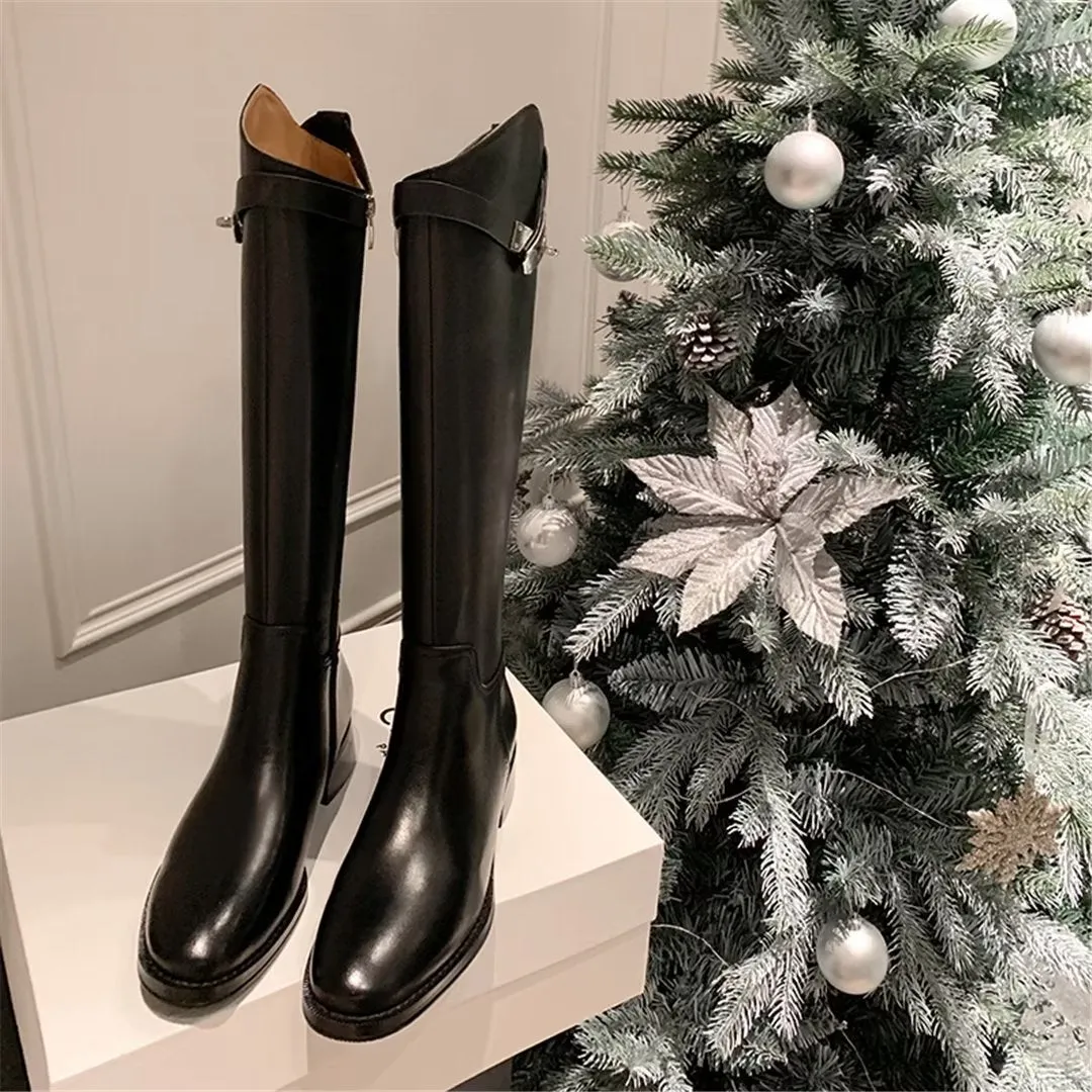 LeatherLuxe Chic Round Toe Winter Boots