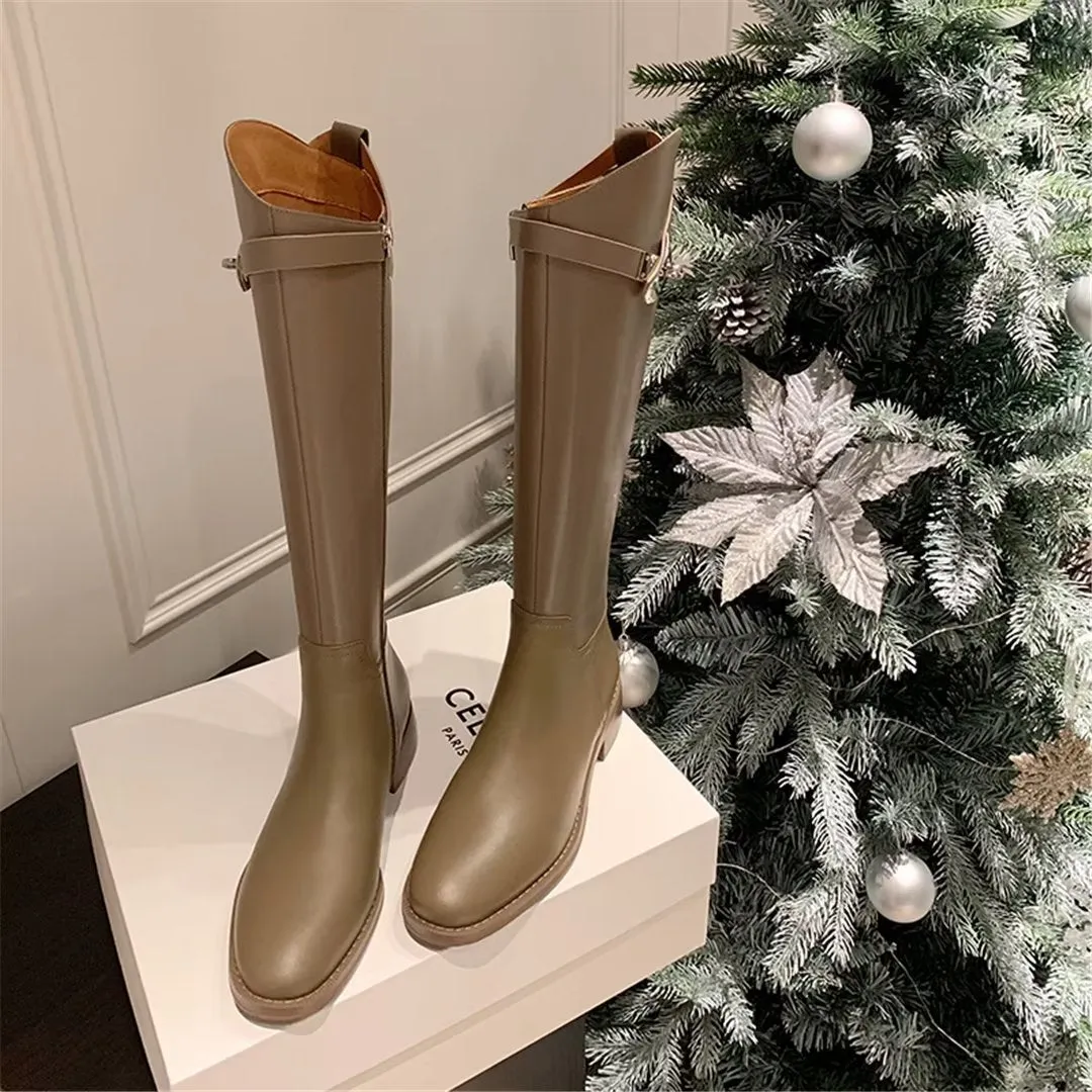 LeatherLuxe Chic Round Toe Winter Boots