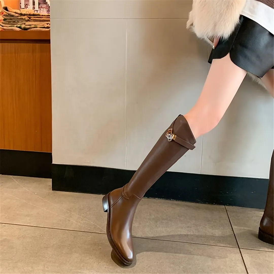 LeatherLuxe Chic Round Toe Winter Boots