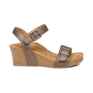 WOMEN'S AETREX LEXA QUARTER STRAP WEDGE | BRONZE